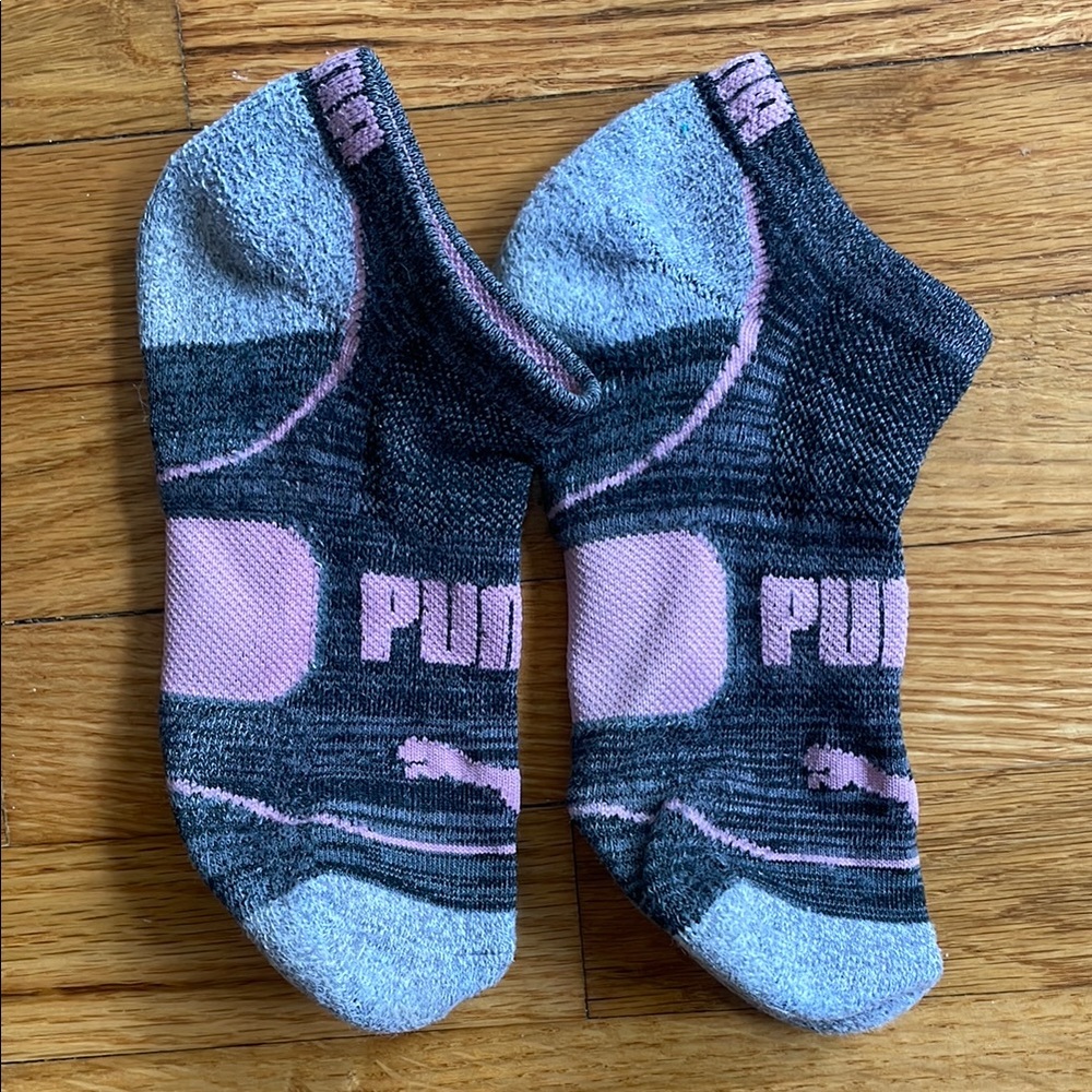 (Worn! Tons of life left!) Puma Black and Pink Athletic Ankle Socks